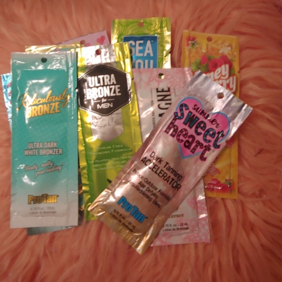 Tanning lotion. - Picture 1 of 5